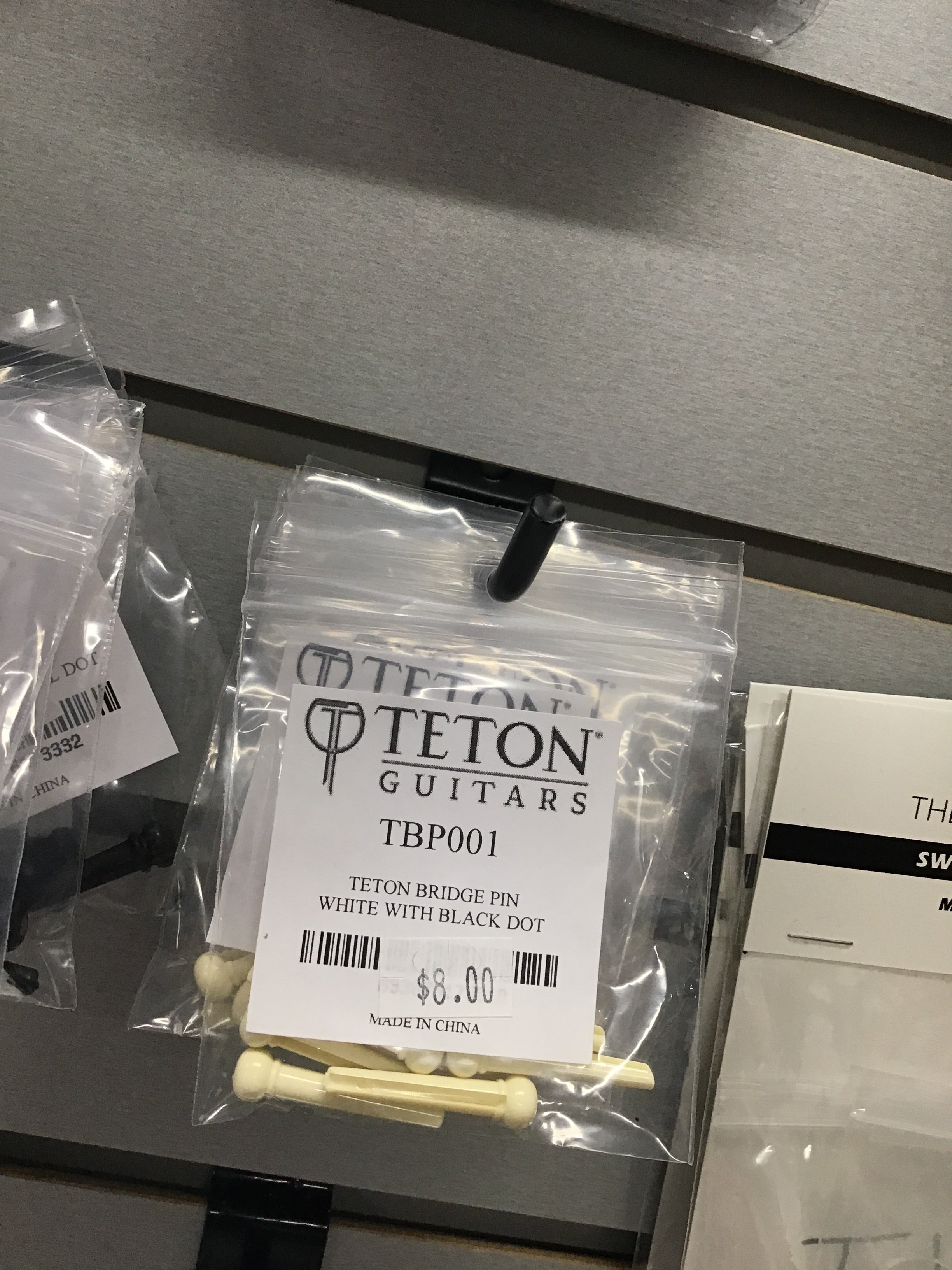 Teton black&white Bridge Pins