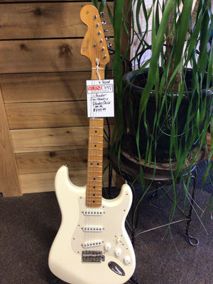 Fender Jimi Hendrix Voodoo Child MIM Strat-Used