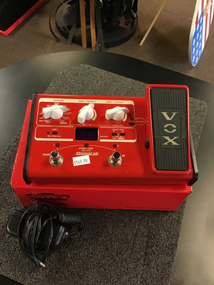 VOX Pedal W/power supply. Modeling bass processor Like New
