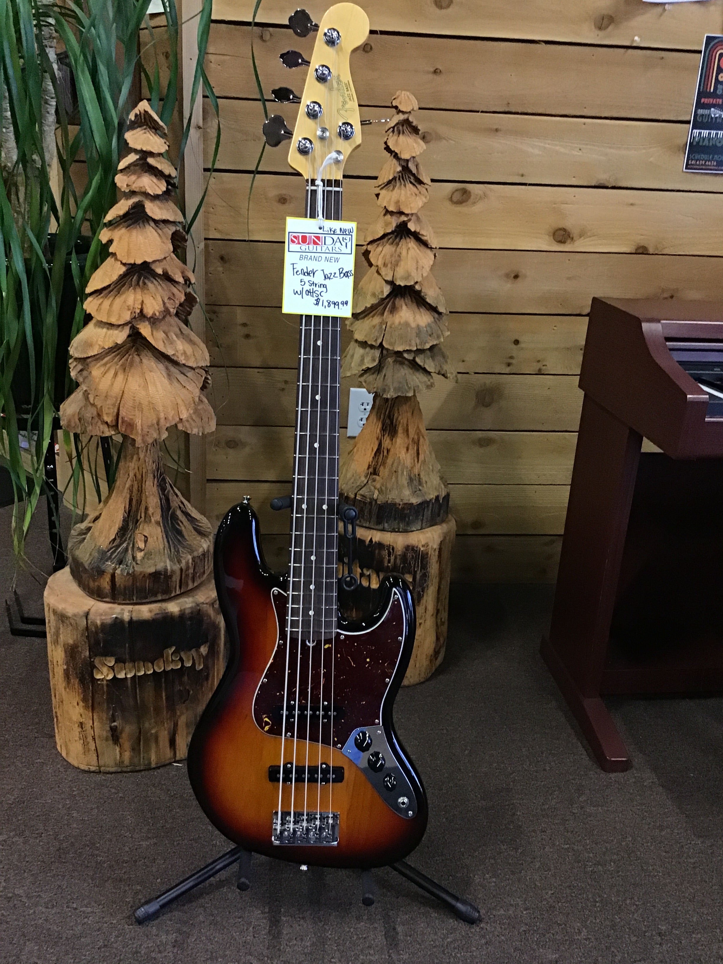 Fender Jazz Bass 5 String W/OHSC Like New