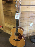 Taylor 12 String w/OHSC Like New